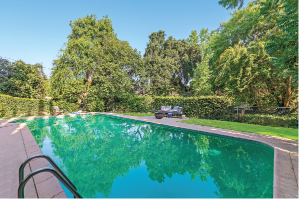 41 Perkins POOL