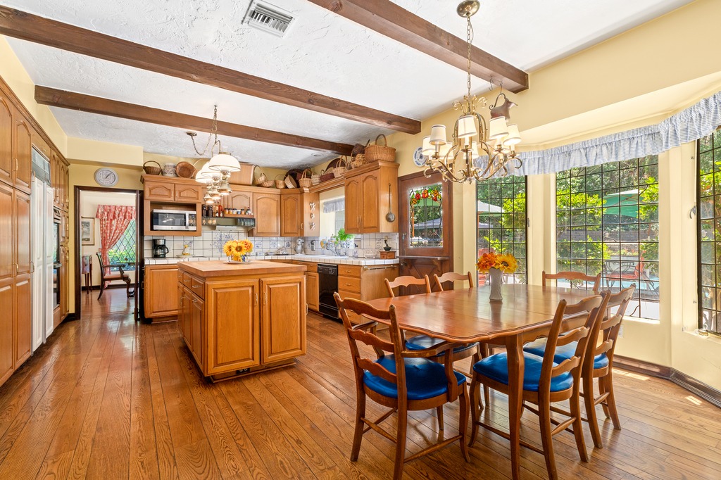Breakfast Room and Kitchen